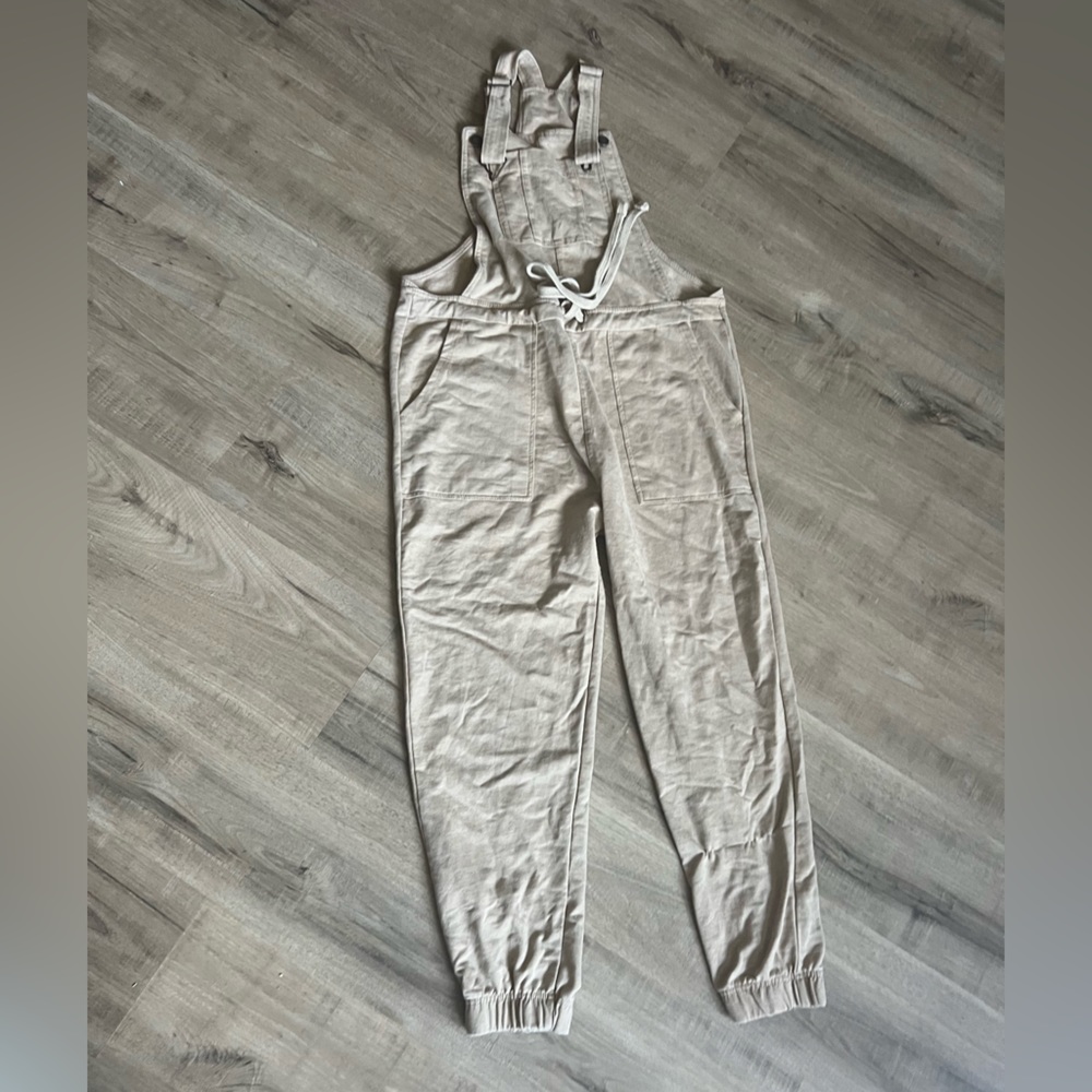 Tan overalls cloth size M